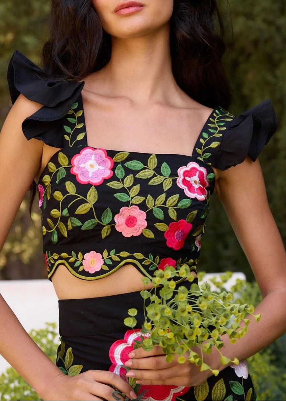 Conjunto Madeira Negro