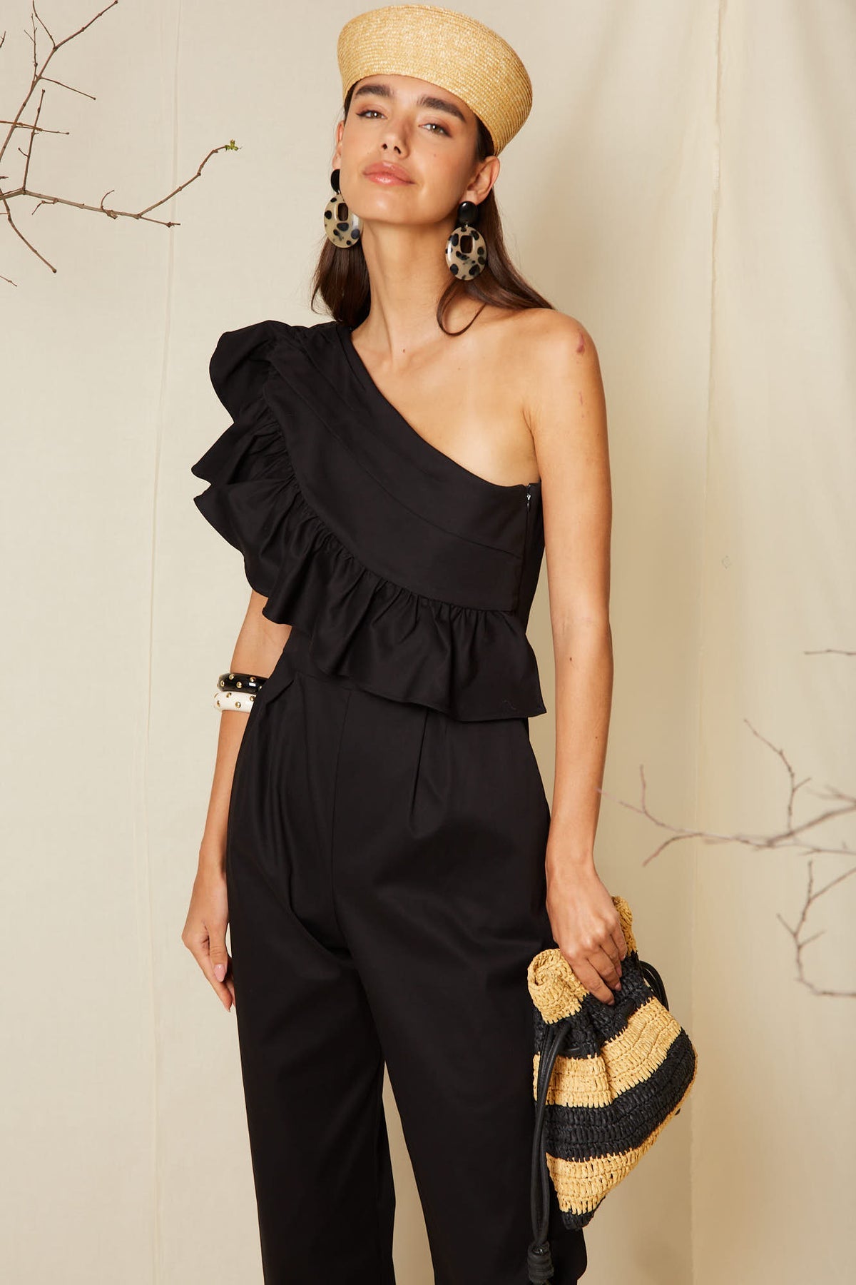 Mono Yuri Negro