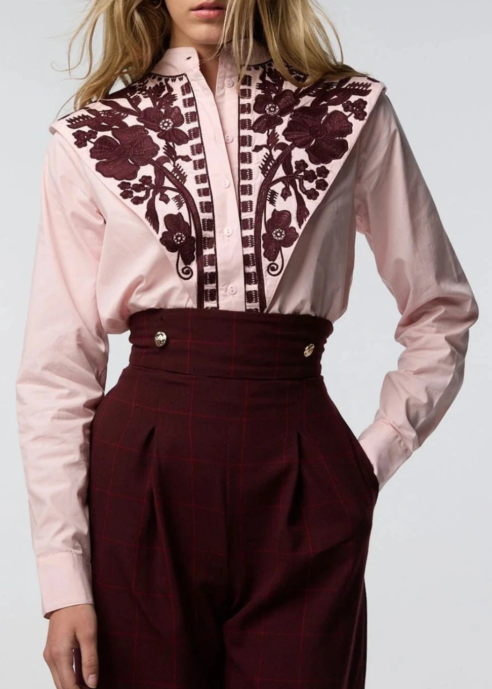 Camisa Mani Bordada Rosa