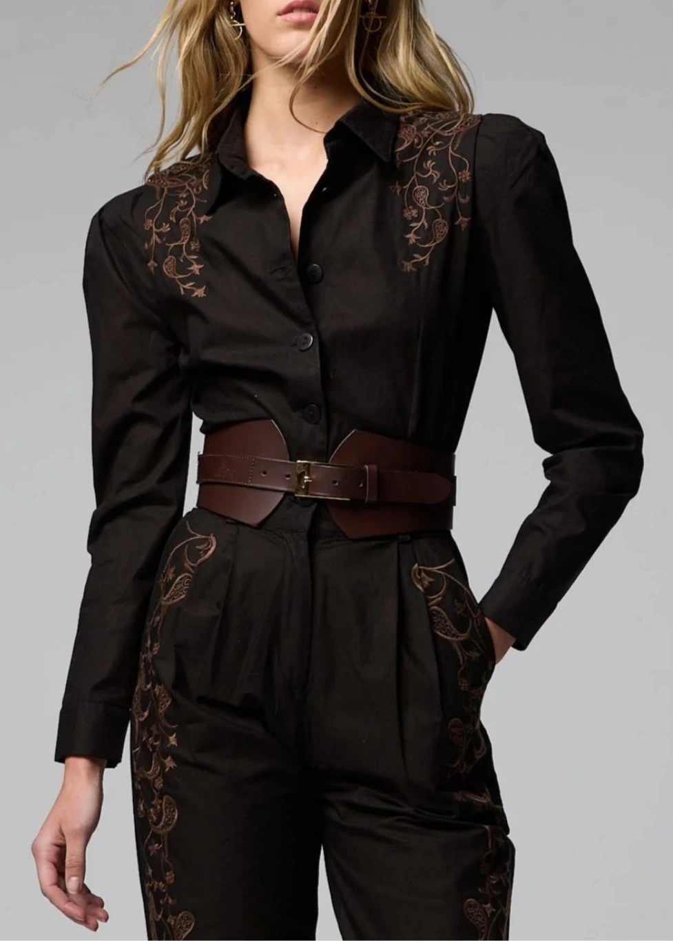 Mono Bare Negro