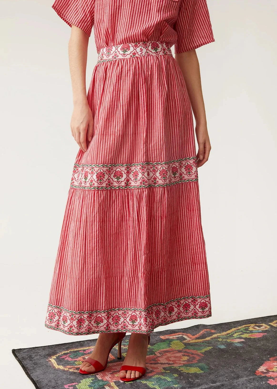 Falda Antonia Rosa