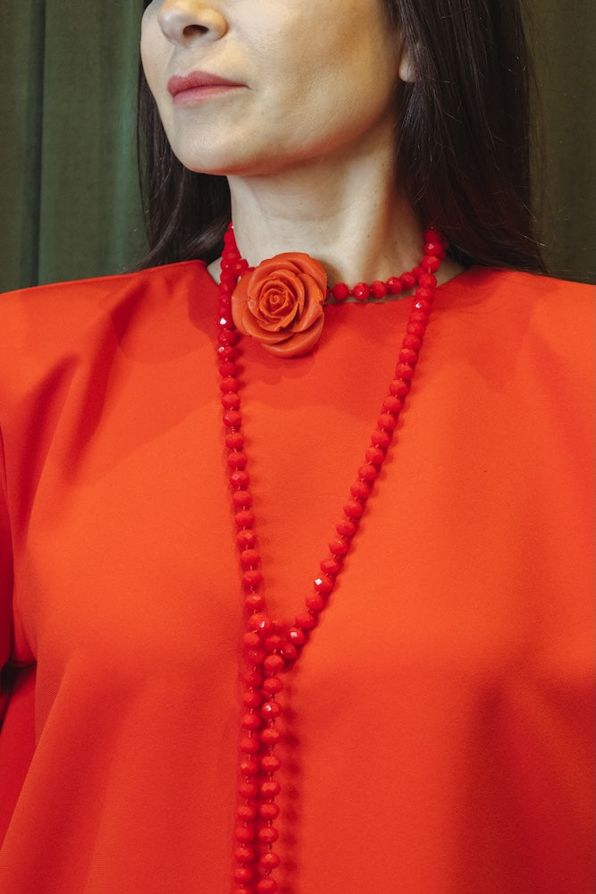 Collar Rosa Nudo Rojo