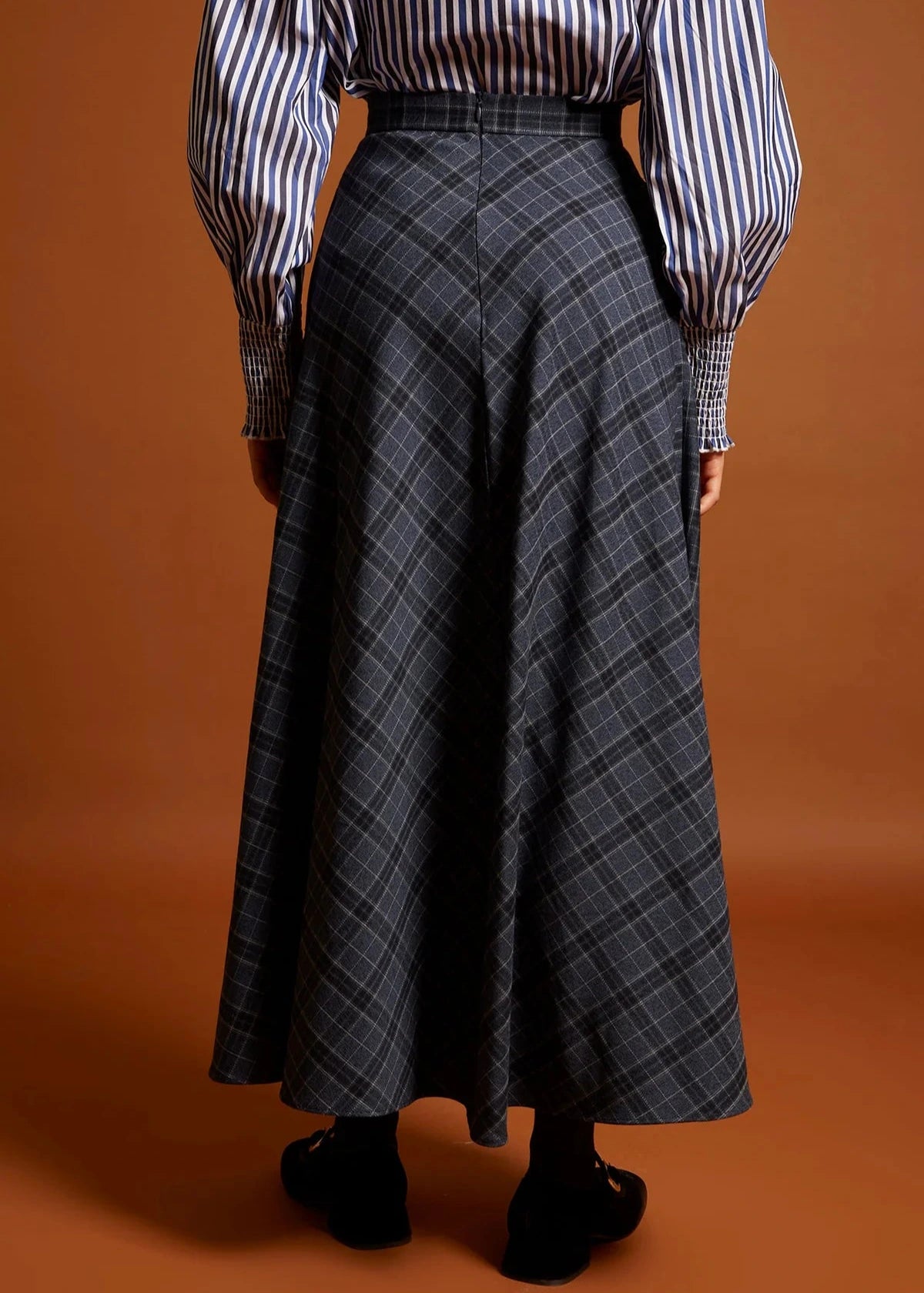 Falda Akita Marino