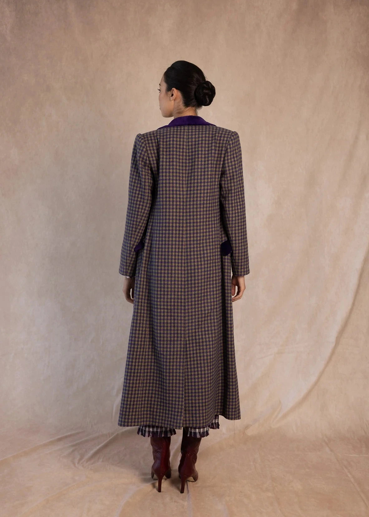 Abrigo Gaspari Morado