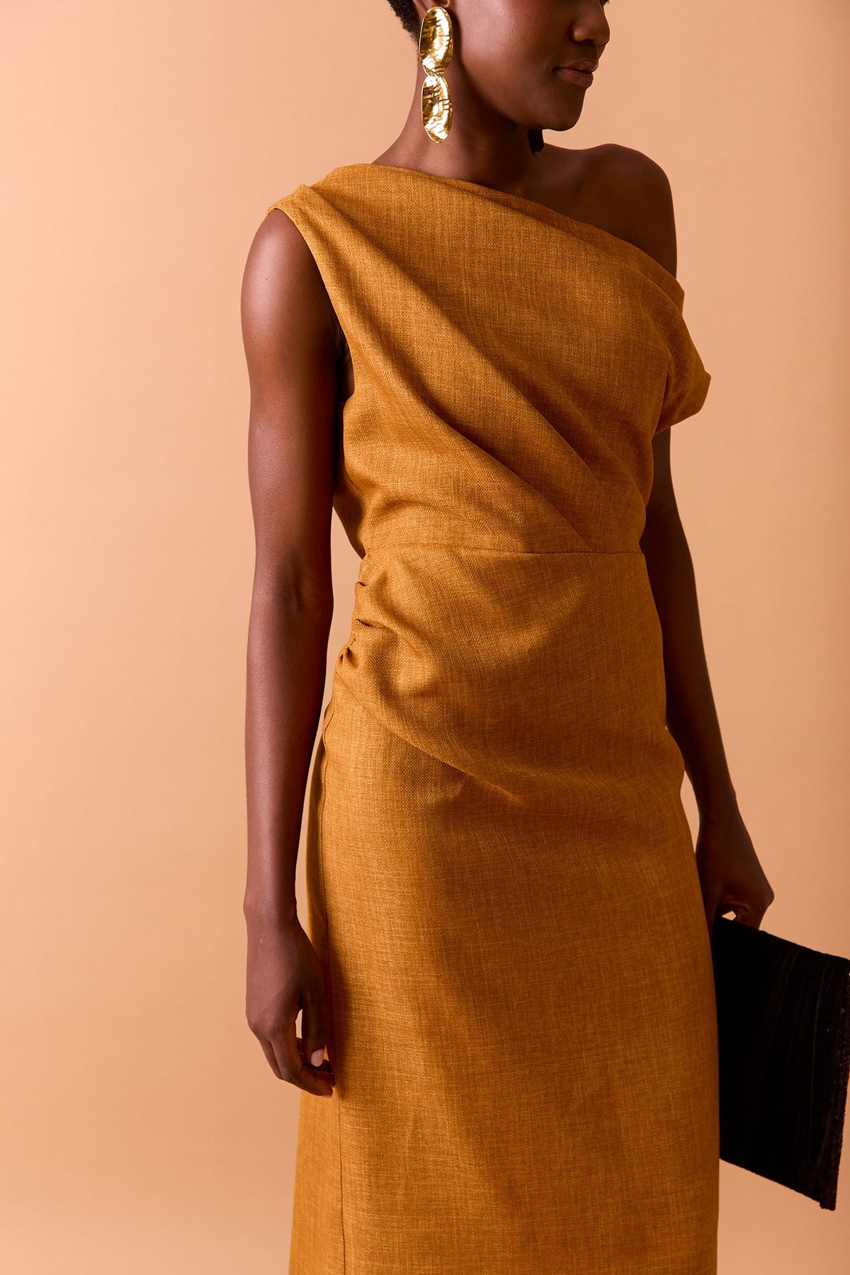 Vestido Fynn Ocre