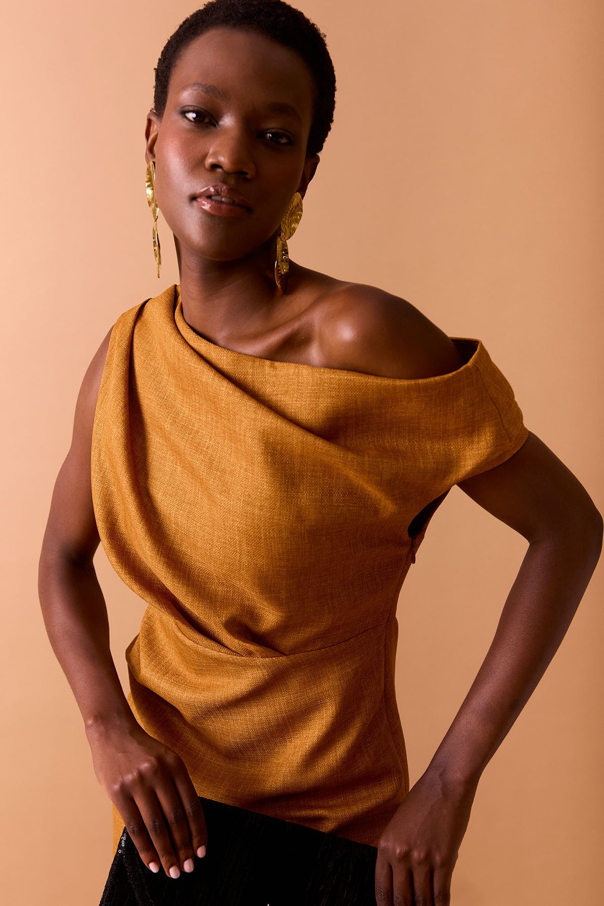 Vestido Fynn Ocre