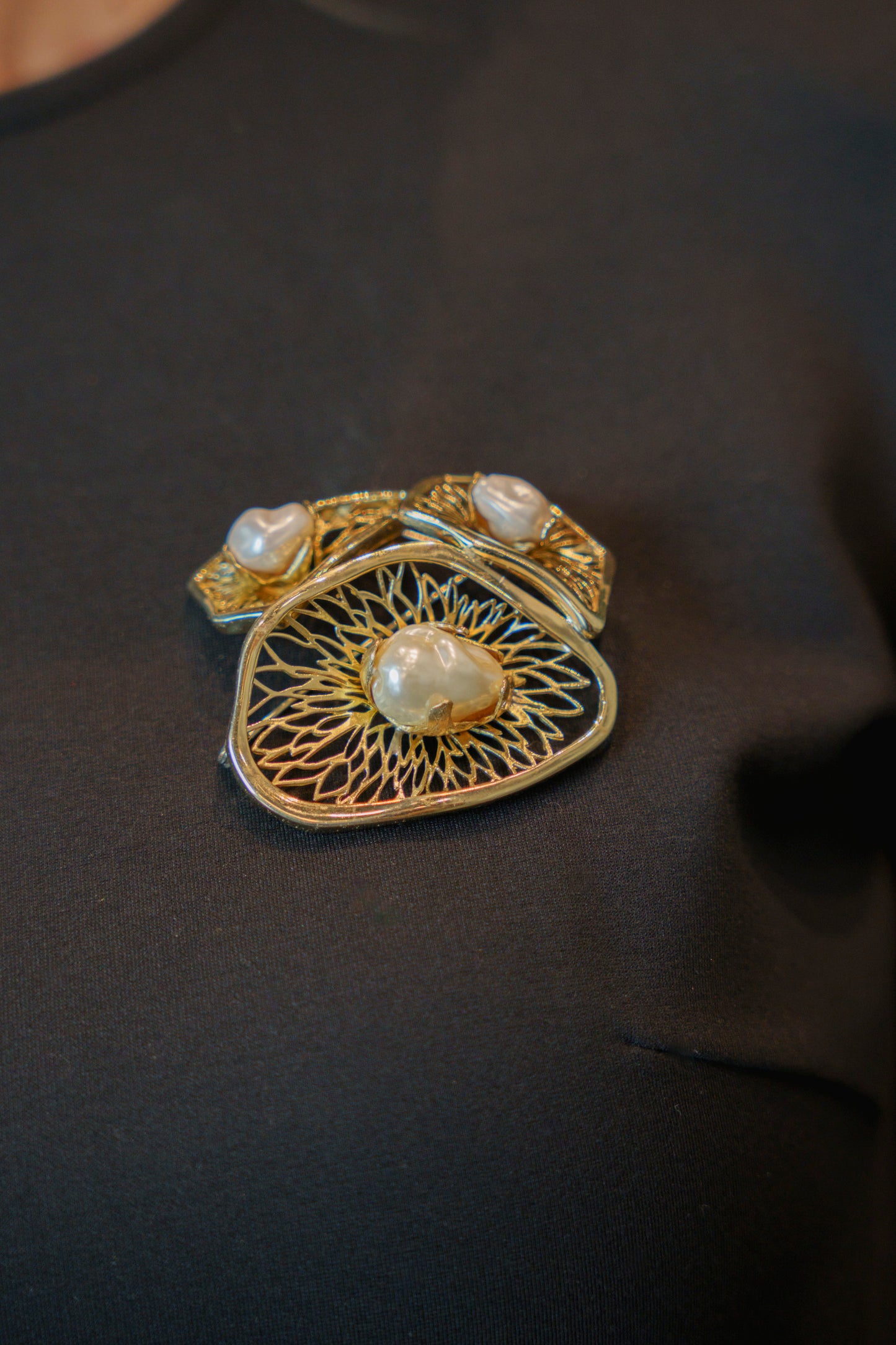 Broche Cream