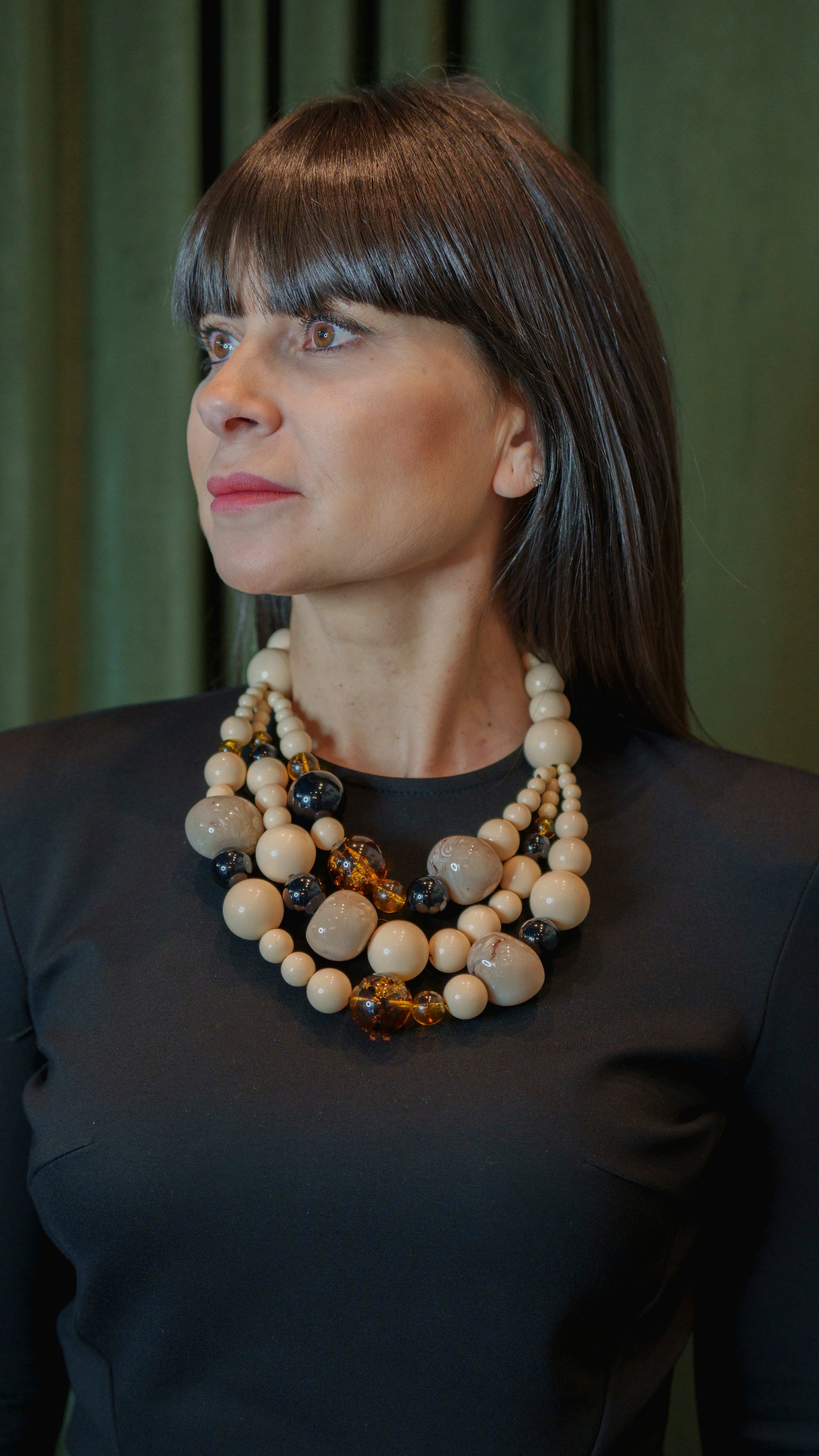 Collar Triana C Beige Ámbar Negro