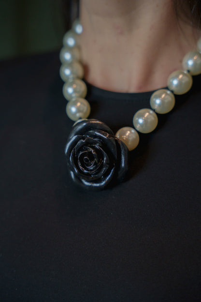 Collar Rosa Perla y Negro